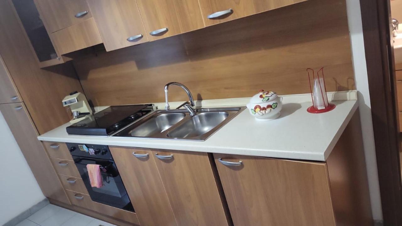 Appartamento Casa Bea Taranto Esterno foto