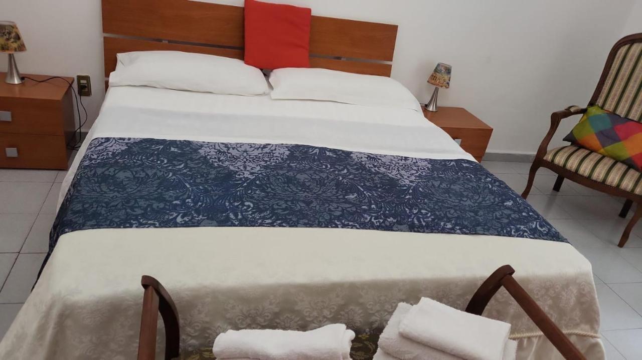 Appartamento Casa Bea Taranto Esterno foto